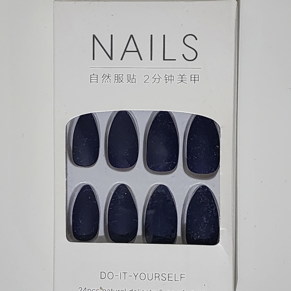 Press on Nails - Picture 3 of 9